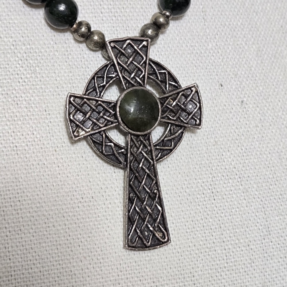 Vintage Silver Tone Connemara Marble Celtic Cross Necklace 18" Long